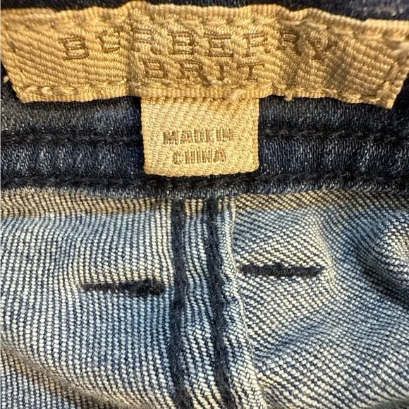 Burberry Brit Distressed Skinny Jeans Size 28, Pre-Owned Good Condition - Picture 9 of 12